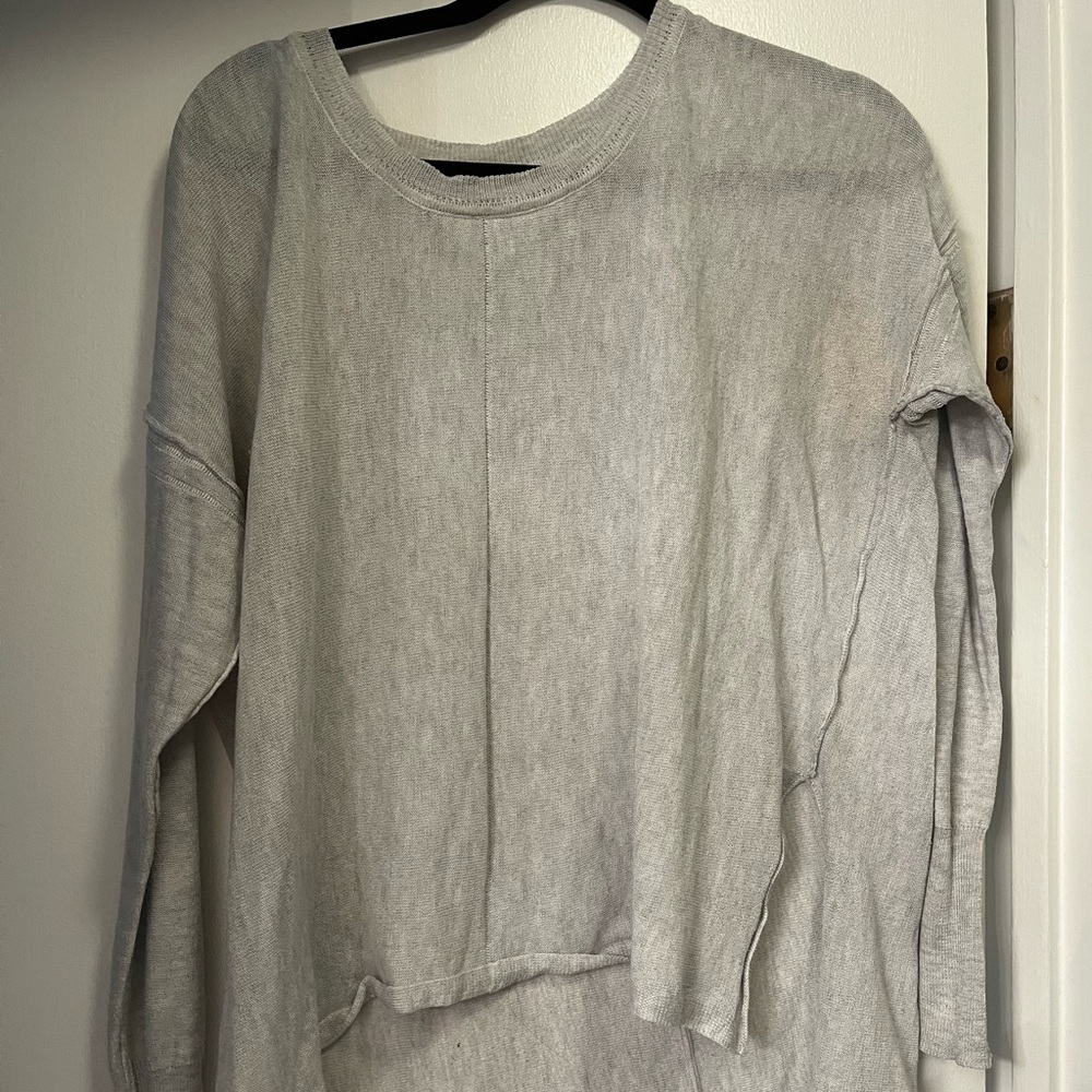Grey thin sweater size L